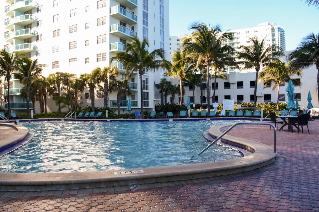 Tides Hollywood Apartments Fort Lauderdale Exterior photo